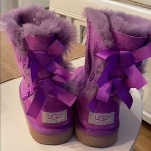 NWOT Purple Ugg size 1 girls